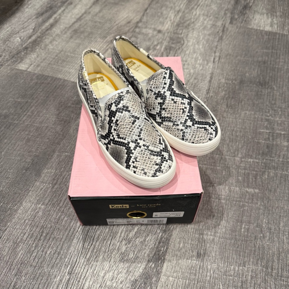 Keds X Kate Spade New York Double Decker Snake-embossed‎ Sneakers - Picture 2 of 6